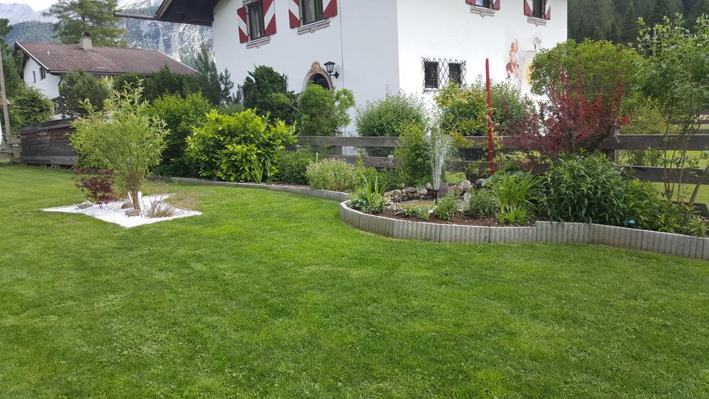 Gaestehaus Schoeneweiss Ehrwald Exteriér fotografie