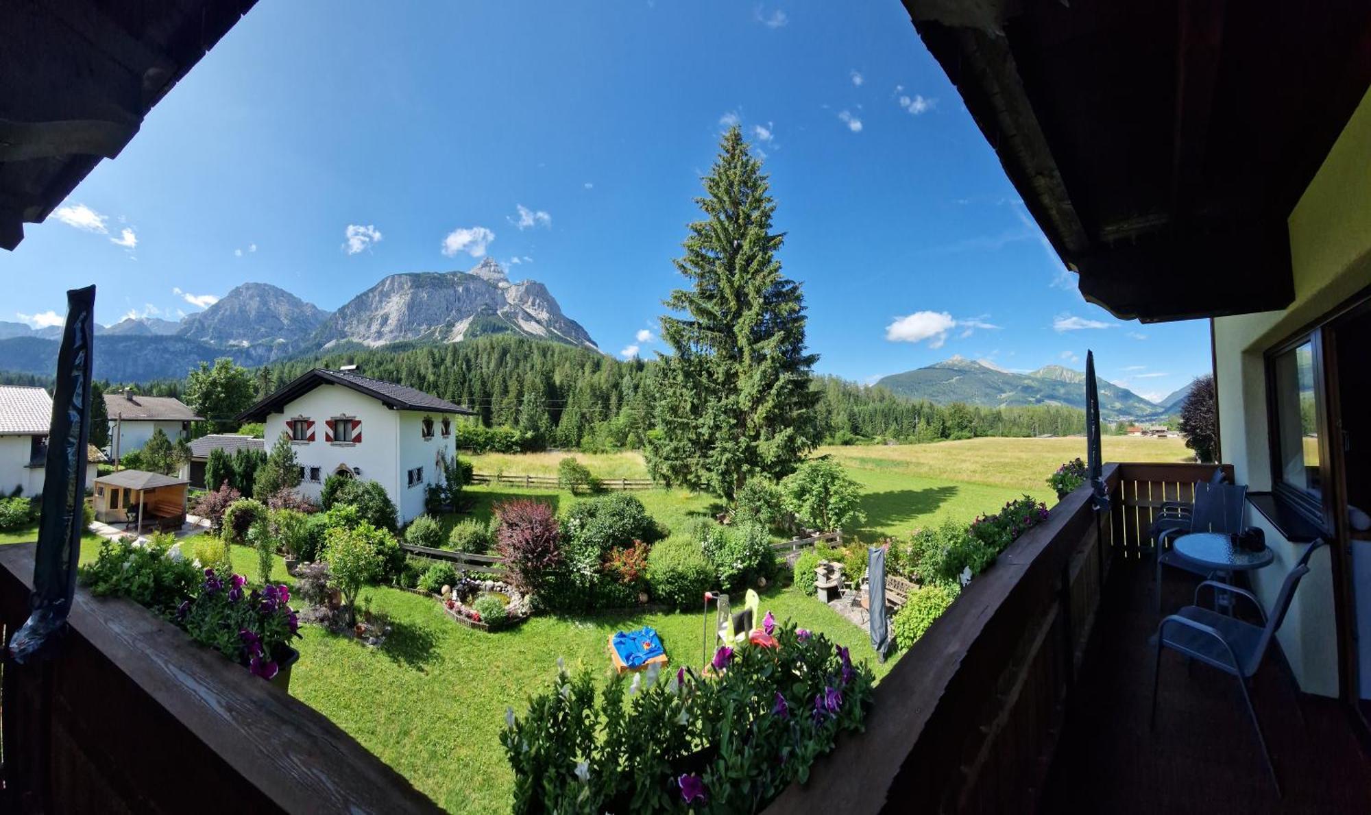 Gaestehaus Schoeneweiss Ehrwald Exteriér fotografie